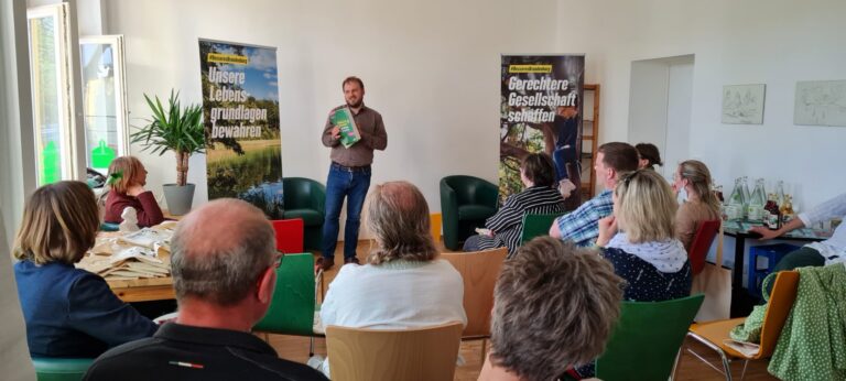 03.05.22: Halbzeittour MdL Clemens Rostock in Hütte