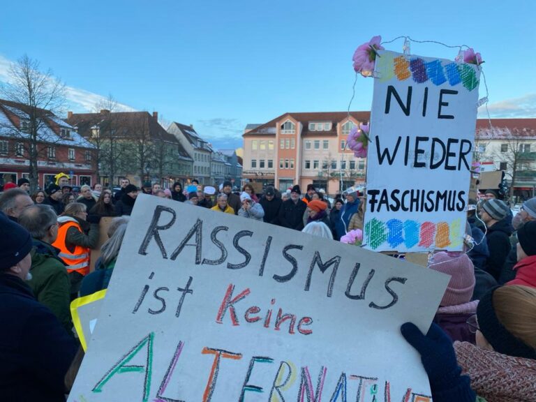 Kundgebung für Toleranz  – gegen Demokratiefeindlichkeit auch hier in Beeskow!